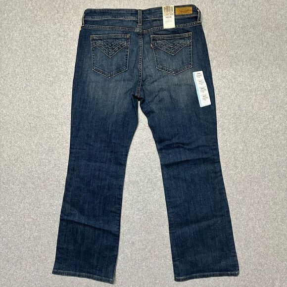Levi’s Women’s Size 10 Short 545 Low Bootcut Jeans Blue Dark Wash Denim NWT - Picture 4 of 9